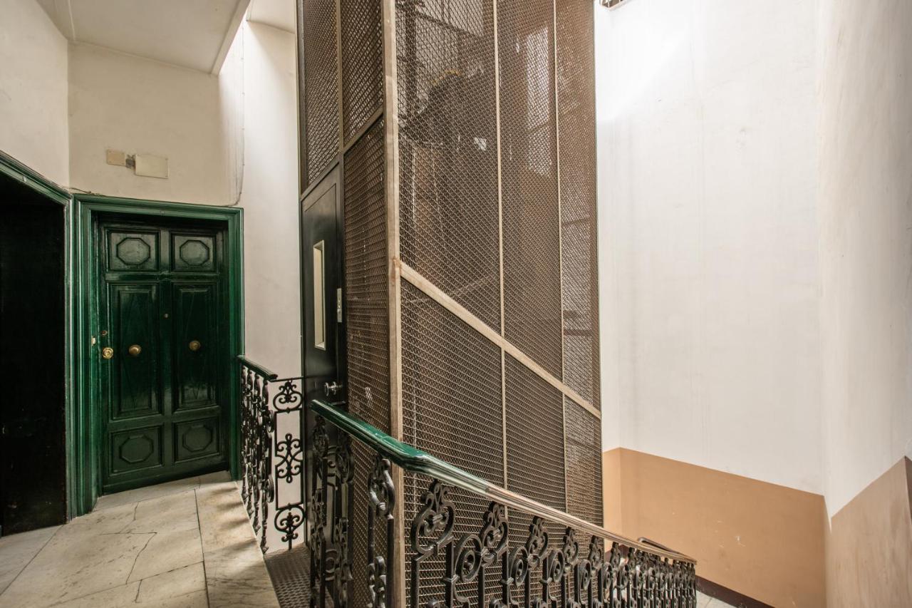 דירות רומא Cavour Attic With Terrace מראה חיצוני תמונה