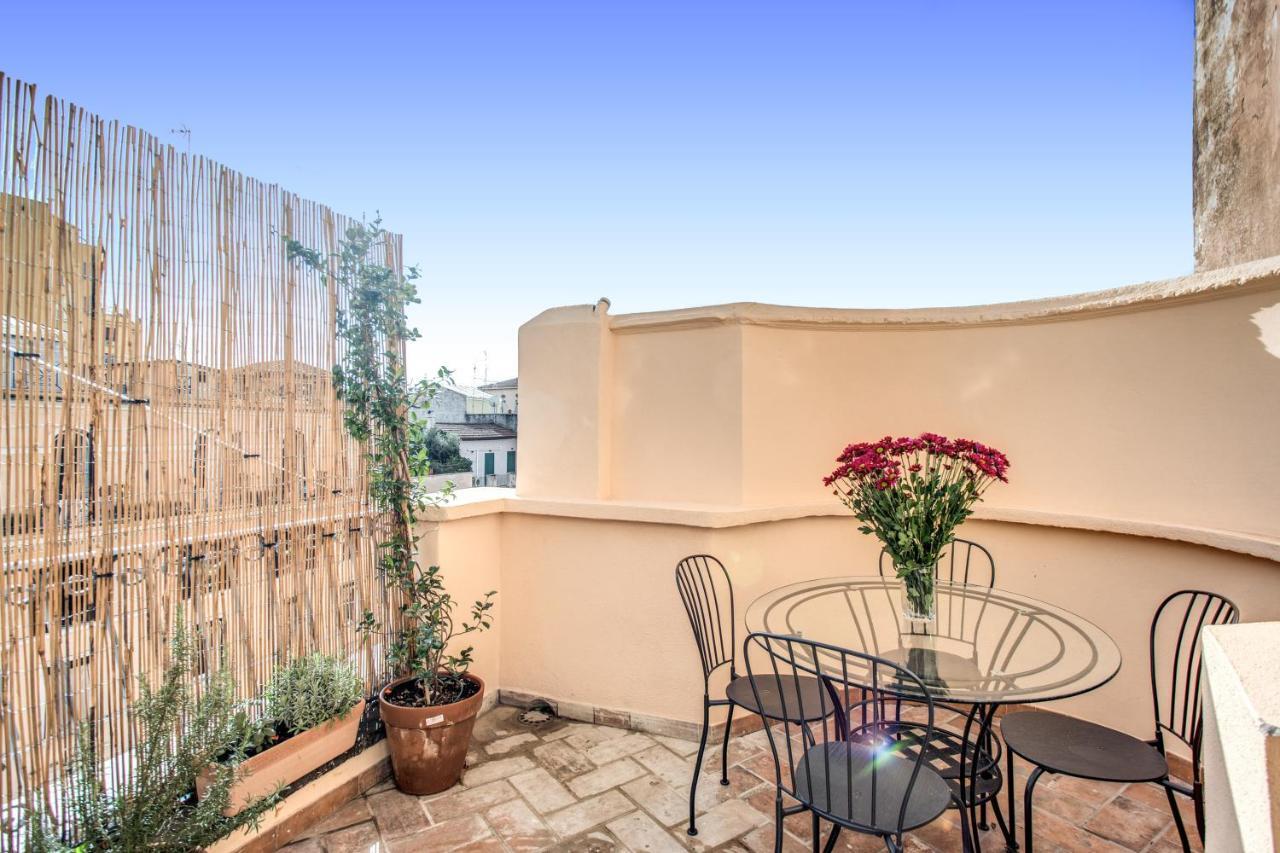 דירות רומא Cavour Attic With Terrace מראה חיצוני תמונה