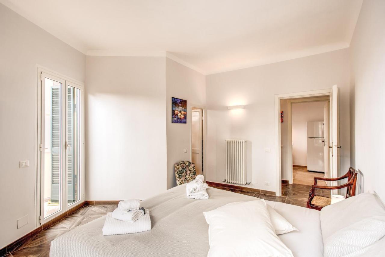 דירות רומא Cavour Attic With Terrace מראה חיצוני תמונה
