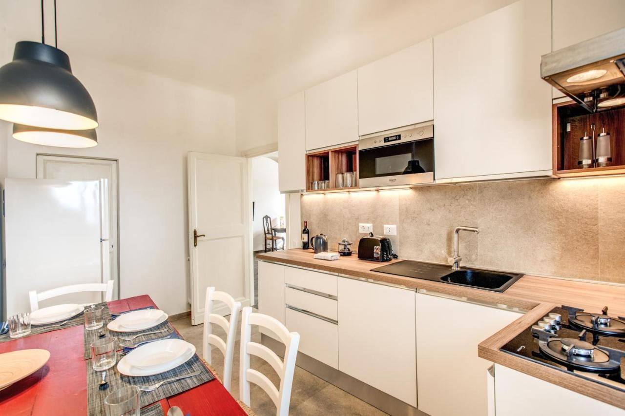 דירות רומא Cavour Attic With Terrace מראה חיצוני תמונה